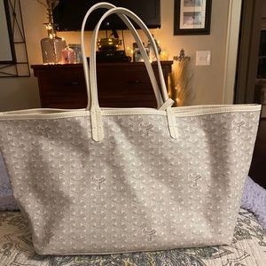 White printed tote